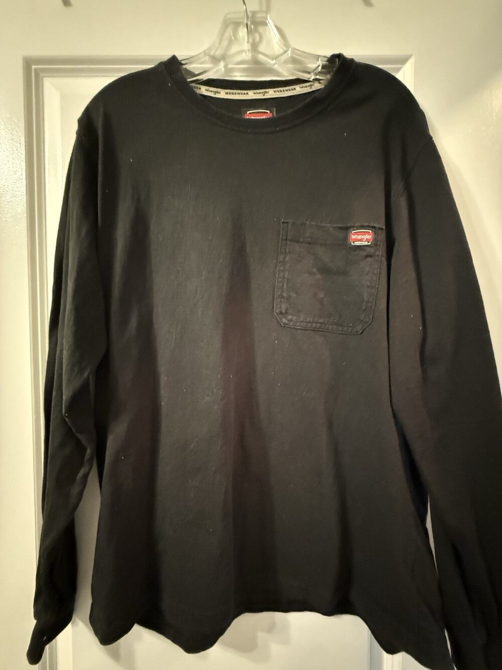 Wrangler Workwear Mens M Black Long Sleeve Pocket T Shirt Heavyweight Workwear